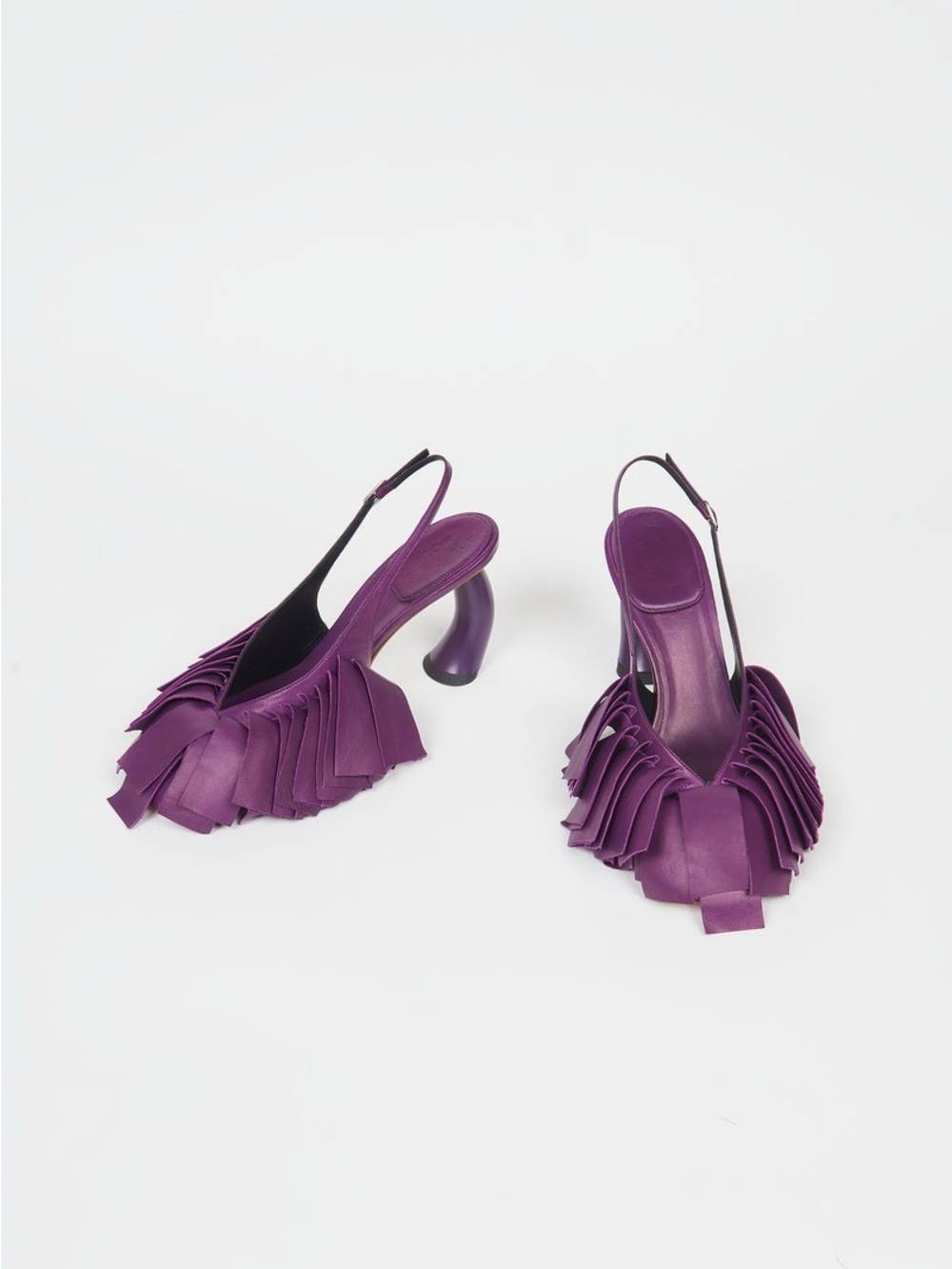 NEW! A.W.A.K.E mode Greta fringe Slingback heels